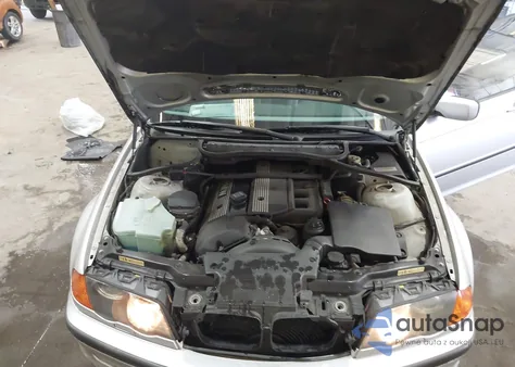 2001 BMW 325I из США, поврежденный, VIN WBAAV33411FU82768